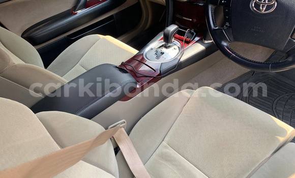 Gura Yakoze Toyota Mark X White Imodoka i Kampala mu Uganda Gura Yakoze Toyota Mark X White Imodoka i Kampala mu Uganda