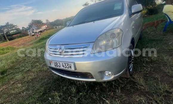 Gura Yakoze Toyota Raum Other Imodoka i Kampala mu Uganda