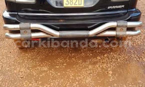 Acheter Occasion Voiture Toyota Harrier Noir à Kampala, Ouganda Acheter Occasion Voiture Toyota Harrier Noir à Kampala, Ouganda