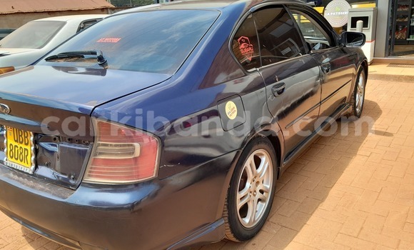 Gura Yakoze Subaru Impreza Blue Imodoka i Kampala mu Uganda Gura Yakoze Subaru Impreza Blue Imodoka i Kampala mu Uganda