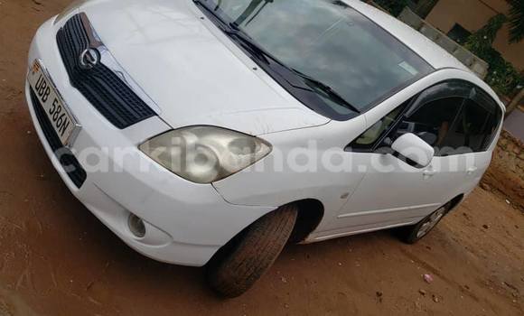 Gura Yakoze Toyota Spacio White Imodoka i Kampala mu Uganda Gura Yakoze Toyota Spacio White Imodoka i Kampala mu Uganda