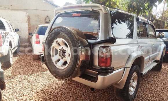 Acheter Occasion Voiture Toyota Surf Autre à Kampala, Ouganda Acheter Occasion Voiture Toyota Surf Autre à Kampala, Ouganda