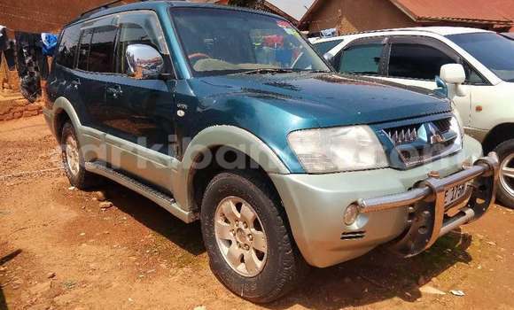 Buy Used Mitsubishi Pajero Black Car in Kampala in Uganda Buy Used Mitsubishi Pajero Black Car in Kampala in Uganda