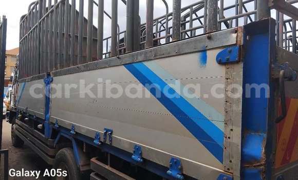 Acheter Occasion Voiture Ford Fusion Blanc à Kampala, Ouganda Acheter Occasion Voiture Ford Fusion Blanc à Kampala, Ouganda