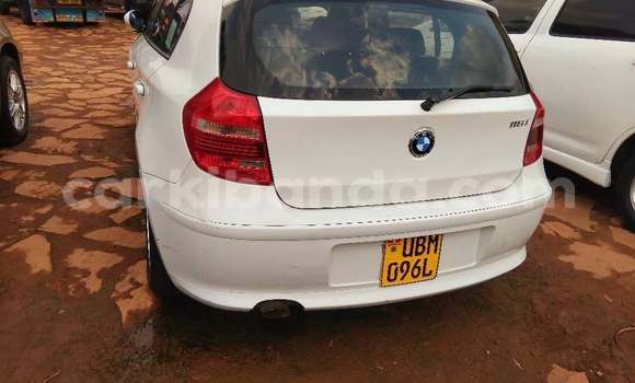Acheter Occasion Voiture BMW 2er Active Tourer Blanc à Kampala, Ouganda Acheter Occasion Voiture BMW 2er Active Tourer Blanc à Kampala, Ouganda