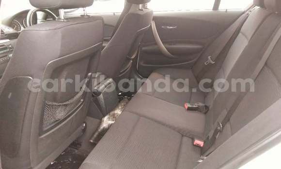 Acheter Occasion Voiture BMW 2er Active Tourer Blanc à Kampala, Ouganda Acheter Occasion Voiture BMW 2er Active Tourer Blanc à Kampala, Ouganda