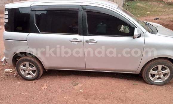 Acheter Occasion Voiture Toyota Sienta Autre à Kampala, Ouganda Acheter Occasion Voiture Toyota Sienta Autre à Kampala, Ouganda