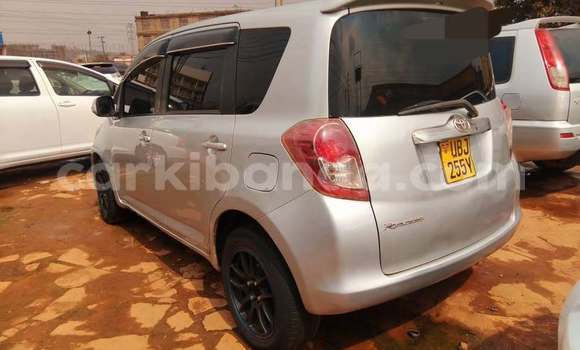 Acheter Occasion Voiture Toyota Ractis Autre à Kampala, Ouganda Acheter Occasion Voiture Toyota Ractis Autre à Kampala, Ouganda