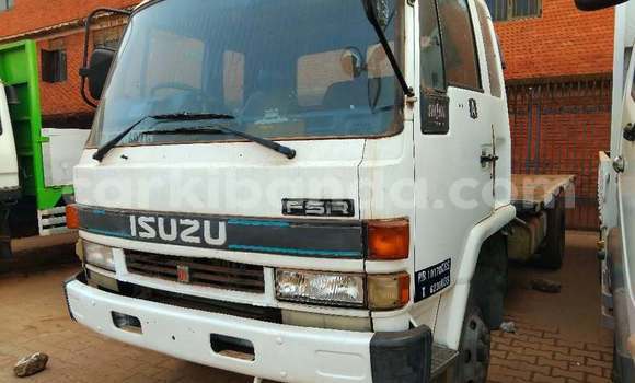 Buy Used Isuzu Florian White Car in Kampala in Uganda Buy Used Isuzu Florian White Car in Kampala in Uganda