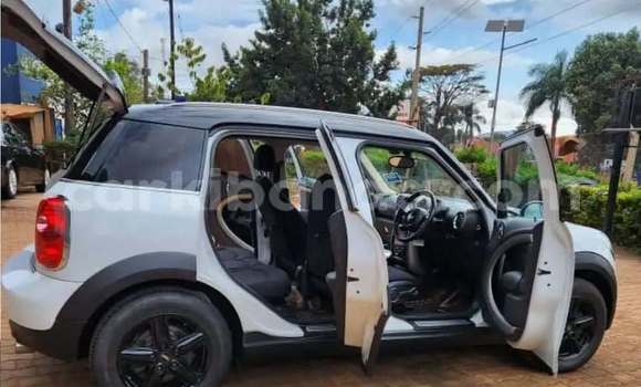 Acheter Occasion Voiture MINI Cabrio Autre à Kampala, Ouganda Acheter Occasion Voiture MINI Cabrio Autre à Kampala, Ouganda
