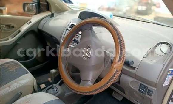 Acheter Occasion Voiture Toyota Vitz Autre à Kampala, Ouganda Acheter Occasion Voiture Toyota Vitz Autre à Kampala, Ouganda