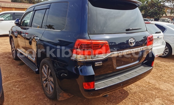 Acheter Import Voiture Landwind X9 Noir à Kampala, Ouganda