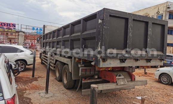 Buy Import Isuzu Bighorn Black Truck in Kampala in Uganda Buy Import Isuzu Bighorn Black Truck in Kampala in Uganda