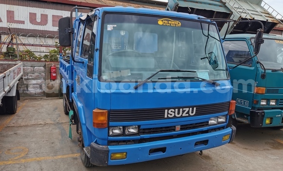 Buy Import Isuzu Bighorn Blue Truck in Kampala in Uganda Buy Import Isuzu Bighorn Blue Truck in Kampala in Uganda