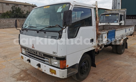 Buy Import Mitsubishi L400 White Truck in Kampala in Uganda Buy Import Mitsubishi L400 White Truck in Kampala in Uganda