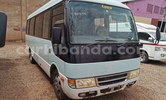 Buy Import Mitsubishi Van Blue Truck in Kampala in Uganda Buy Import Mitsubishi Van Blue Truck in Kampala in Uganda