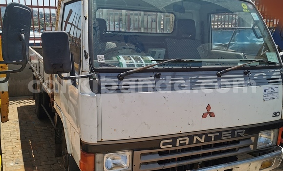 Buy Import Mitsubishi L400 White Truck in Kampala in Uganda Buy Import Mitsubishi L400 White Truck in Kampala in Uganda