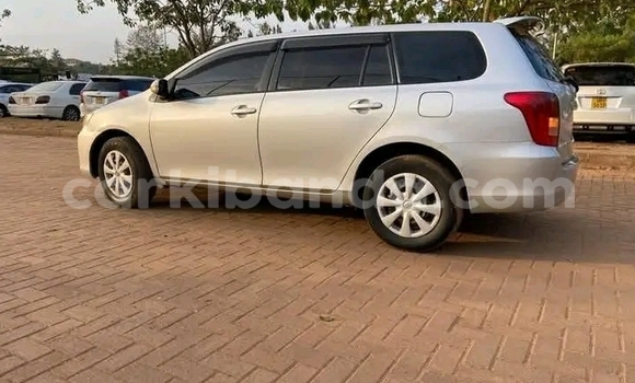 Gura Yakoze Toyota Fielder White Imodoka i Bugiri mu Eastern Gura Yakoze Toyota Fielder White Imodoka i Bugiri mu Eastern