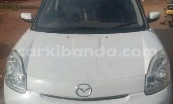 Gura Yakoze Mazda Bongo White Imodoka i Bundibugyo mu Western Gura Yakoze Mazda Bongo White Imodoka i Bundibugyo mu Western