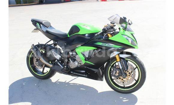 Gura Yakoze Kawasaki Ninja Green Bike i Kampala mu Uganda Gura Yakoze Kawasaki Ninja Green Bike i Kampala mu Uganda