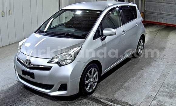 Nunua Imported Toyota Ractis Fedha Gari ndani ya Kampala nchini Uganda Nunua Imported Toyota Ractis Fedha Gari ndani ya Kampala nchini Uganda