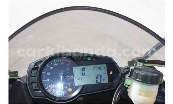 Gura Yakoze Kawasaki Ninja Green Bike i Kampala mu Uganda Gura Yakoze Kawasaki Ninja Green Bike i Kampala mu Uganda