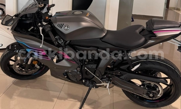 Buy New Yamaha YZF Beige Bike in Kampala in Uganda