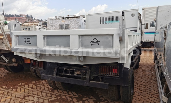 Buy Import Fuso Fighter White Truck in Kampala in Uganda Buy Import Fuso Fighter White Truck in Kampala in Uganda