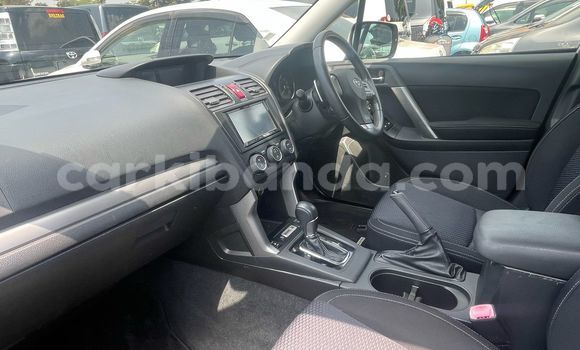 Nunua Imported Subaru Forester Nyeupe Gari ndani ya Kampala nchini Uganda Nunua Imported Subaru Forester Nyeupe Gari ndani ya Kampala nchini Uganda