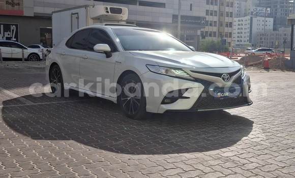 Buy Used Toyota Camry White Car in Kampala in Uganda Buy Used Toyota Camry White Car in Kampala in Uganda