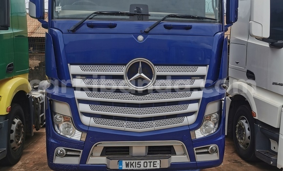 Buy Import Scania R420 Blue Truck in Kampala in Uganda Buy Import Scania R420 Blue Truck in Kampala in Uganda