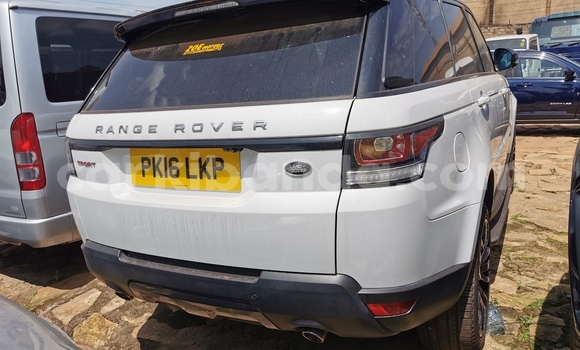Acheter Import Voiture Range Rover Range Rover Blanc à Kampala, Ouganda