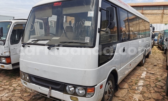 Buy Import Mitsubishi Van White Truck in Kampala in Uganda Buy Import Mitsubishi Van White Truck in Kampala in Uganda