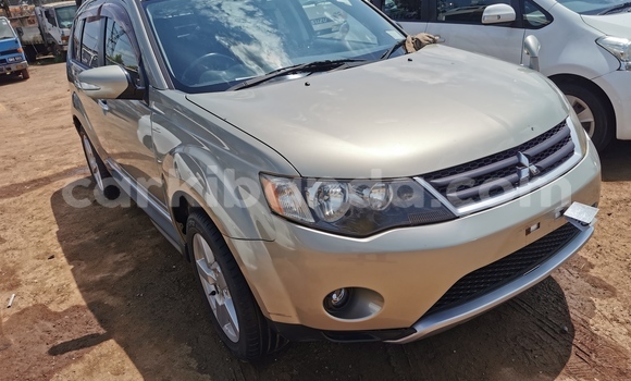 Acheter Import Voiture Mitsubishi Outlander Gris à Kampala, Ouganda Acheter Import Voiture Mitsubishi Outlander Gris à Kampala, Ouganda