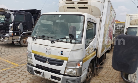 Acheter Import Voiture Mitsubishi Lancer Cargo Blanc à Kampala, Ouganda Acheter Import Voiture Mitsubishi Lancer Cargo Blanc à Kampala, Ouganda