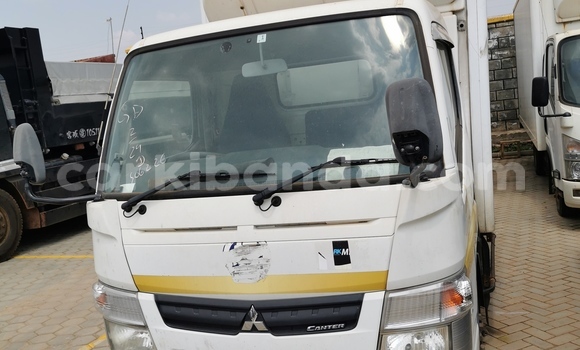 Acheter Import Voiture Mitsubishi Lancer Cargo Blanc à Kampala, Ouganda Acheter Import Voiture Mitsubishi Lancer Cargo Blanc à Kampala, Ouganda