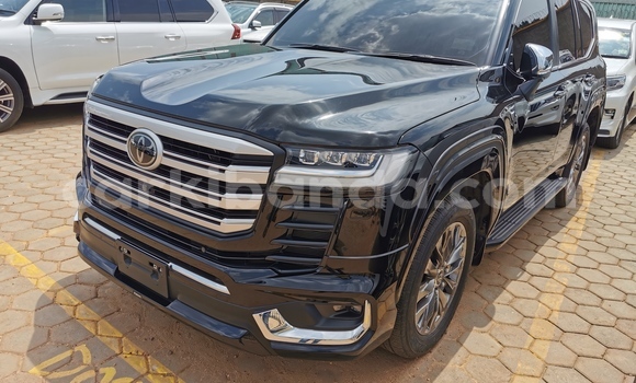 Buy New Toyota Land Cruiser Black Car in Kampala in Uganda Buy New Toyota Land Cruiser Black Car in Kampala in Uganda