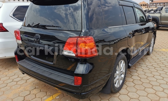 Buy Import Toyota Land Cruiser Black Car in Kampala in Uganda Buy Import Toyota Land Cruiser Black Car in Kampala in Uganda