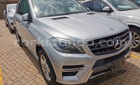 Buy Import Mercedes‒Benz ML–Class Silver Car in Kampala in Uganda Buy Import Mercedes‒Benz ML–Class Silver Car in Kampala in Uganda