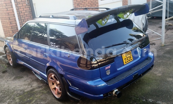 Nunua Ilio tumika Subaru Legacy Bluu Gari ndani ya Kampala nchini Uganda Nunua Ilio tumika Subaru Legacy Bluu Gari ndani ya Kampala nchini Uganda