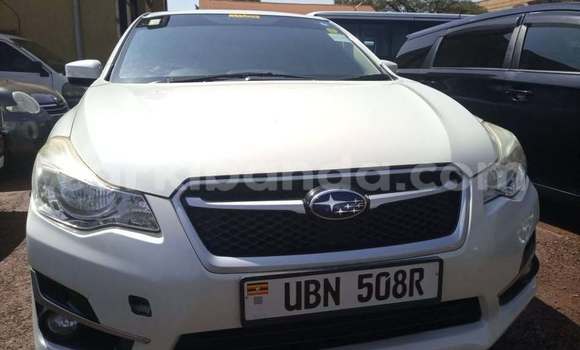 Gura Yakoze Subaru Impreza White Imodoka i Kampala mu Uganda Gura Yakoze Subaru Impreza White Imodoka i Kampala mu Uganda