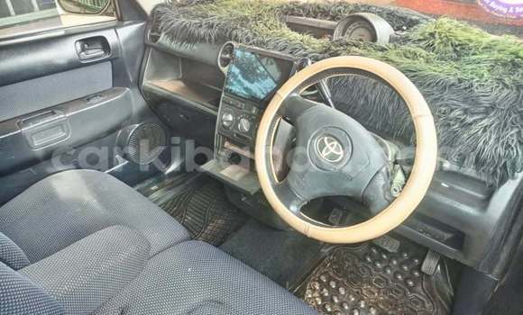 Acheter Occasion Voiture Toyota bB Autre à Kampala, Ouganda Acheter Occasion Voiture Toyota bB Autre à Kampala, Ouganda