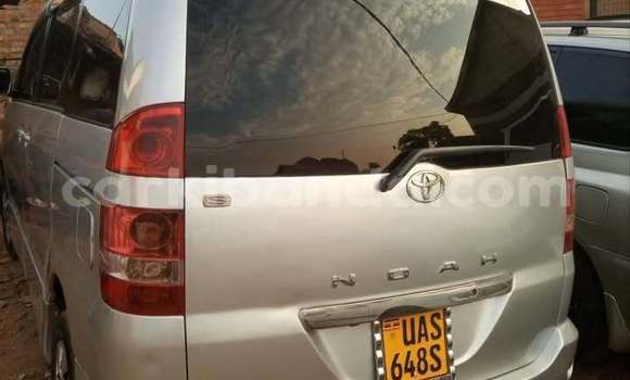 Acheter Occasion Voiture Toyota Noah Autre à Kampala, Ouganda Acheter Occasion Voiture Toyota Noah Autre à Kampala, Ouganda