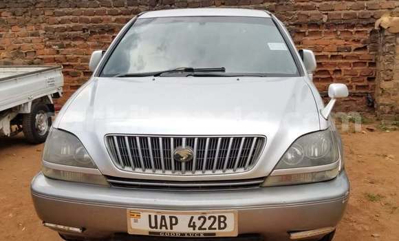 Acheter Occasion Voiture Toyota Harrier Autre à Kampala, Ouganda Acheter Occasion Voiture Toyota Harrier Autre à Kampala, Ouganda