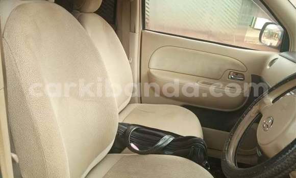 Gura Yakoze Toyota Sienta White Imodoka i Kampala mu Uganda Gura Yakoze Toyota Sienta White Imodoka i Kampala mu Uganda