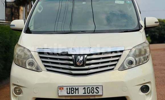Gura Yakoze Toyota Alphard White Imodoka i Kampala mu Uganda Gura Yakoze Toyota Alphard White Imodoka i Kampala mu Uganda