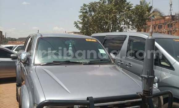 Gura Yakoze Toyota Hilux Other Imodoka i Kampala mu Uganda Gura Yakoze Toyota Hilux Other Imodoka i Kampala mu Uganda