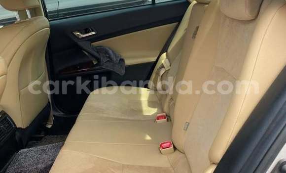 Gura Yakoze Toyota Mark X Other Imodoka i Kampala mu Uganda Gura Yakoze Toyota Mark X Other Imodoka i Kampala mu Uganda