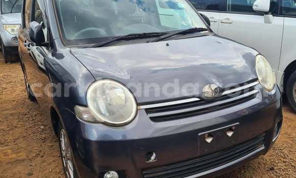 Gura Yakoze Toyota Sienta Other Imodoka i Kampala mu Uganda