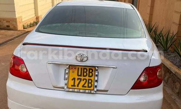Gura Yakoze Toyota Mark X White Imodoka i Kampala mu Uganda Gura Yakoze Toyota Mark X White Imodoka i Kampala mu Uganda